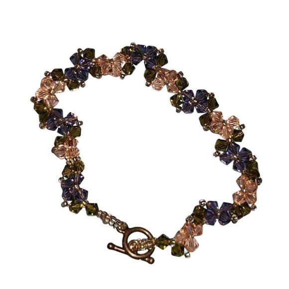 Crystal Beaded Floral Bracelet - Picture 1 of 4